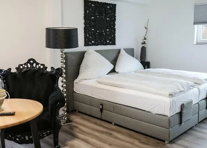 Naturtraum-aktivurlaub Mit Hund Direkt An Wanderwegen Und Im Gruenen * Winterberg